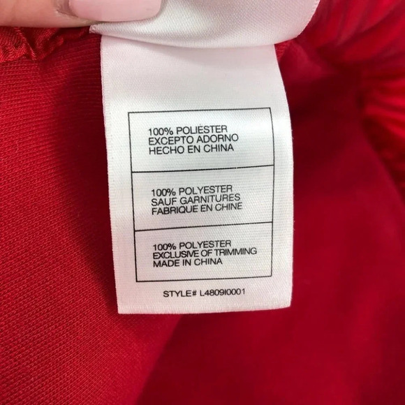 Disney Store fleece blanket red Christmas Mickey Mouse Santa 29”x29” - Picture 4 of 7